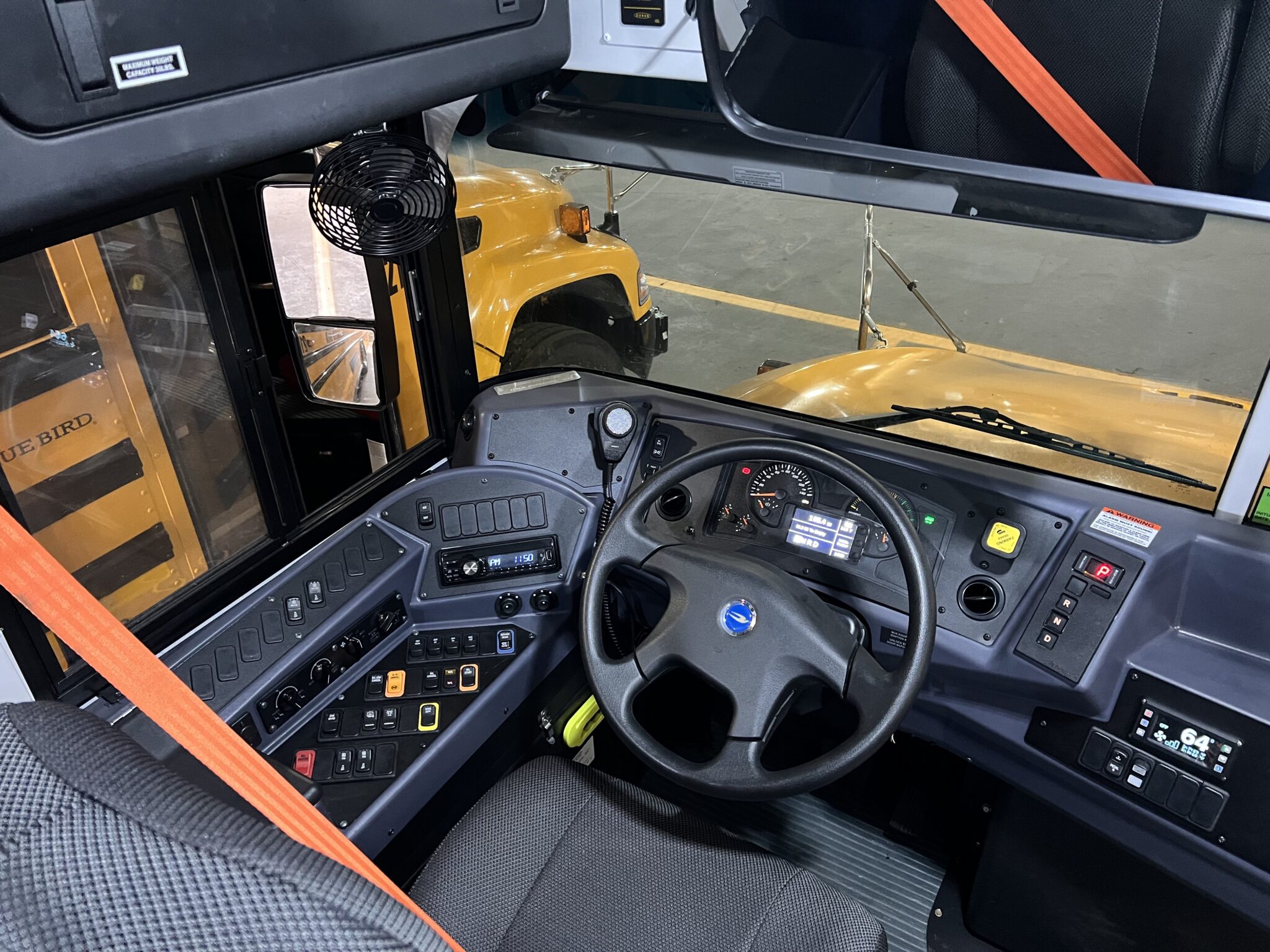 electric-bus-press-event-at-broad-street-garage-operations